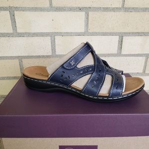 NIB Clark's Leisa Truffle Sandal, Navy, Size 9W